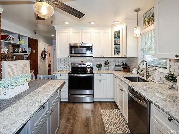 166 Choir Lane E, Westbury NY 11590
