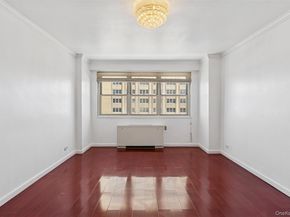 10230 66 Road 14A, Forest Hills NY 11375