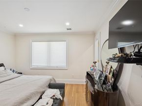 783 Oakleigh Road, North Woodmere NY 11581