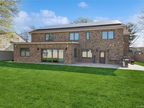 783 Oakleigh Road, North Woodmere NY 11581