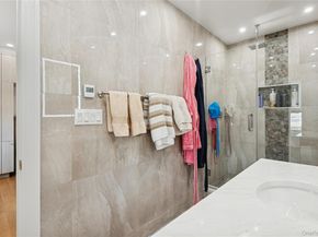 783 Oakleigh Road, North Woodmere NY 11581