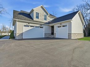 75 Crescent Court, Wading River NY 11792
