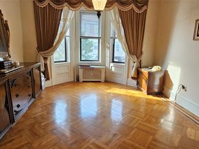 68-09 79 Street, Middle Village NY 11379