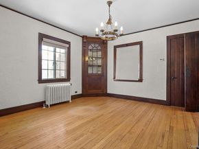 19 Surrey Lane, Yonkers NY 10710