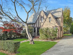 19 Surrey Lane, Yonkers NY 10710