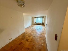 70-25 Yellowstone Boulevard 3H, Forest Hills NY 11375