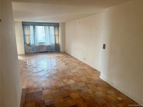 70-25 Yellowstone Boulevard 3H, Forest Hills NY 11375