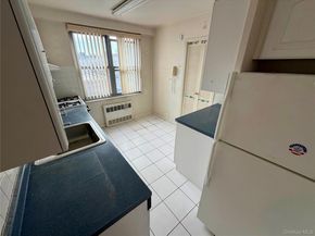 70-25 Yellowstone Boulevard 3H, Forest Hills NY 11375