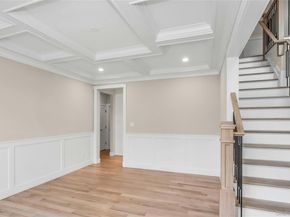 22 Cheshire Avenue, Syosset NY 11791