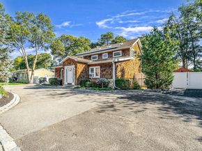 7 Albermarle Avenue, Holtsville NY 11742