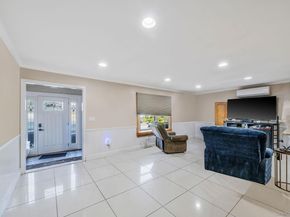 7 Albermarle Avenue, Holtsville NY 11742