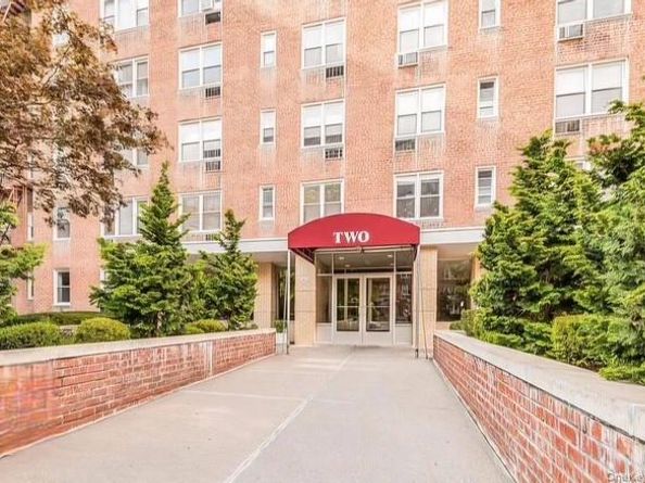 2 Sadore Lane 7N, Yonkers NY 10710