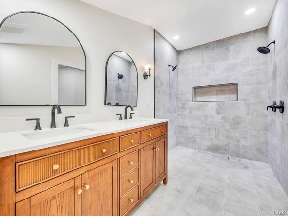 106 Southern Boulevard, Hauppauge NY 11788