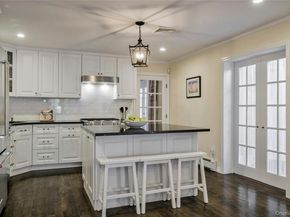 8 Deepdale Drive, Manhasset NY 11030