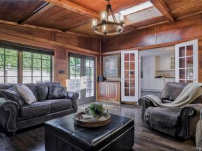 8 Deepdale Drive, Manhasset NY 11030