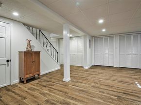 8 Deepdale Drive, Manhasset NY 11030