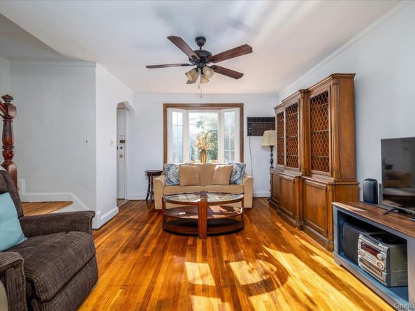 2068 28th Street, Astoria NY 11105