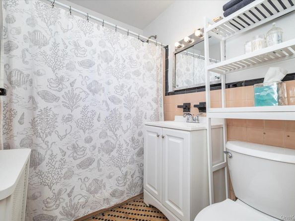 2068 28th Street, Astoria NY 11105