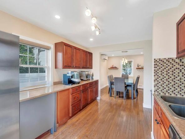 131 Lee Avenue, Hicksville NY 11801