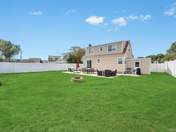 131 Lee Avenue, Hicksville NY 11801