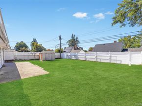 16 Cloister Lane, Hicksville NY 11801