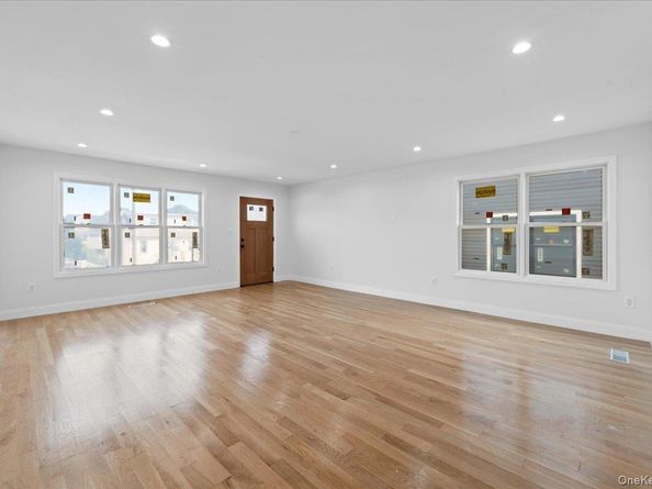 99 Thurton Place, Yonkers NY 10704