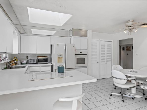 5 Roy Drive, Nesconset NY 11767