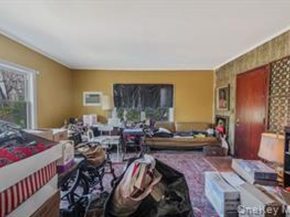 22 Middleville Road, Northport NY 11768