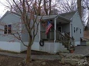 22 Middleville Road