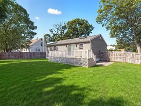 36 Flintlock Drive, Shirley NY 11967