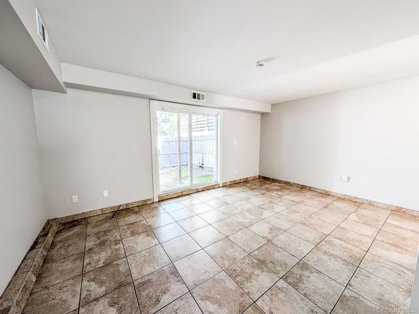 136 Hill Crescent, Calverton NY 11933