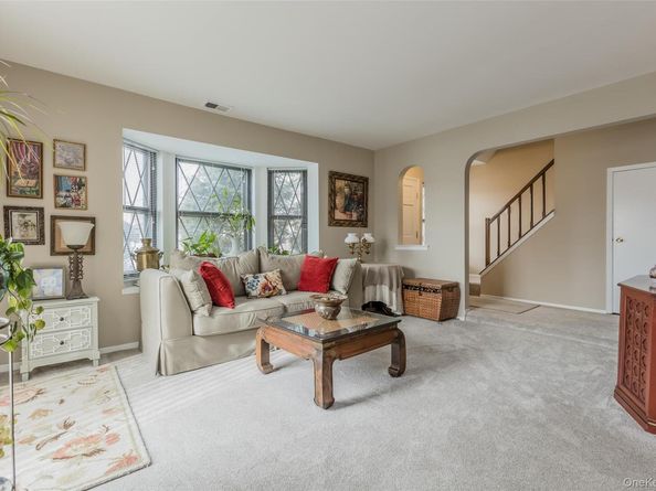 6 Woodcreek Court 0, Deer Park NY 11729