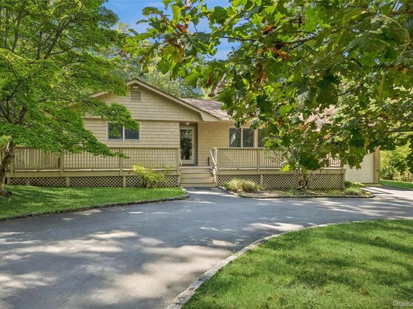 33 Woods Lane, Southampton NY 11968