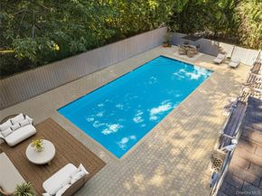 33 Woods Lane, Southampton NY 11968