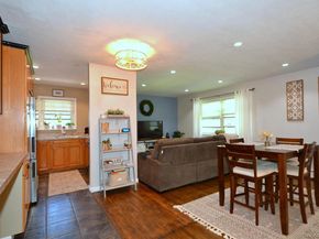 18 Glen Hollow Drive F13, Holtsville NY 11742