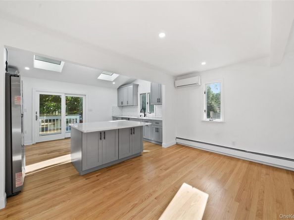 53 E 13th Street, Huntington Station NY 11746