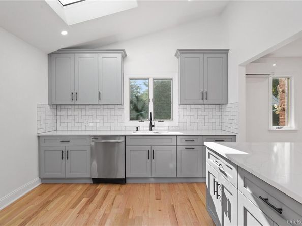 53 E 13th Street, Huntington Station NY 11746