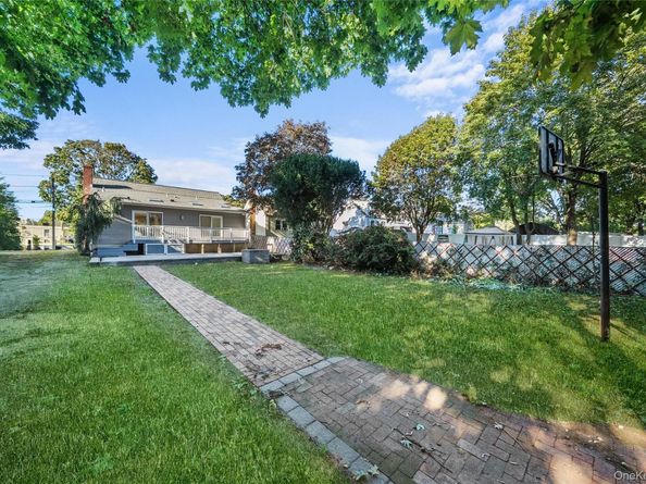 53 E 13th Street, Huntington Station NY 11746