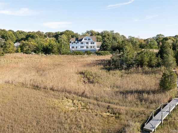 105 Waterview Drive, Southold NY 11971