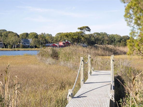 105 Waterview Drive, Southold NY 11971