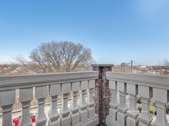 8318 58th Avenue, Middle Village NY 11379