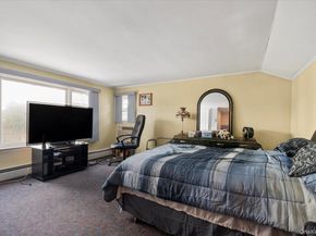 26 Bradford Lane, Bethpage NY 11714