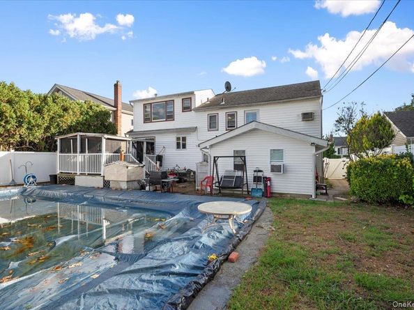 26 Bradford Lane, Bethpage NY 11714