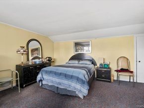 26 Bradford Lane, Bethpage NY 11714