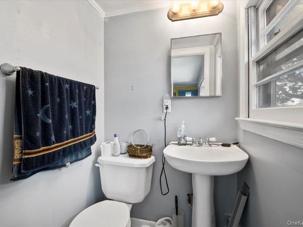 26 Bradford Lane, Bethpage NY 11714