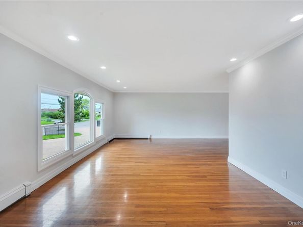 61 Riviera Drive S, Massapequa NY 11758