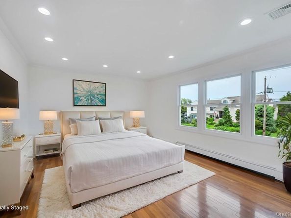 61 Riviera Drive S, Massapequa NY 11758