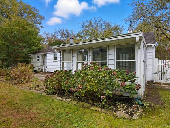 1 Bruce Lane, East Northport NY 11731