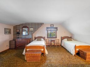 43 Briarcliff Road, Westbury NY 11590