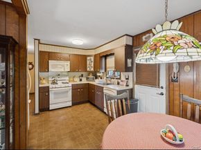 43 Briarcliff Road, Westbury NY 11590